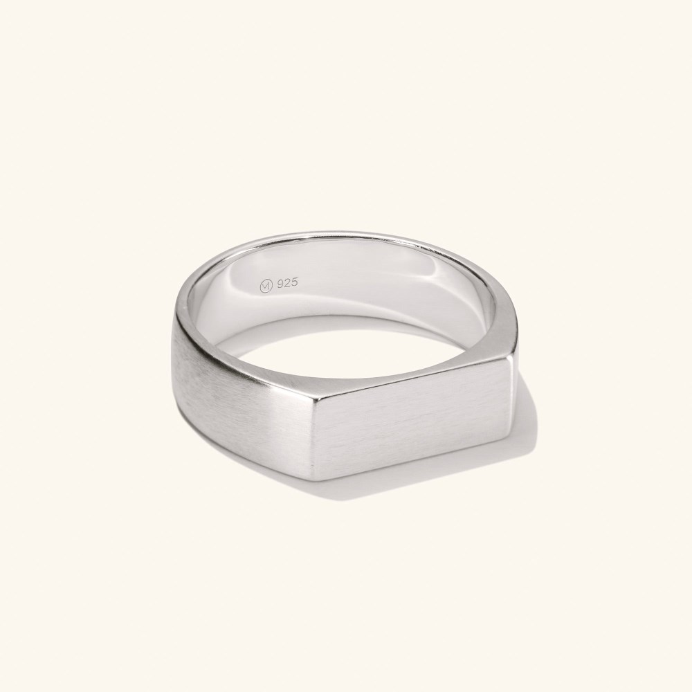 Mejuri Slim Rectangular Signet Ring - Brushed Sterling Silver