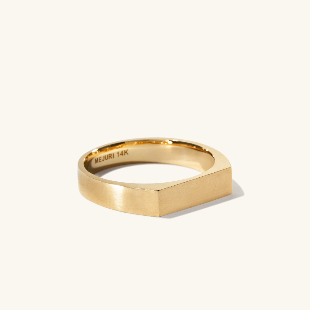 Mejuri Ultra Slim Rectangular Signet Ring - 14k Yellow Gold